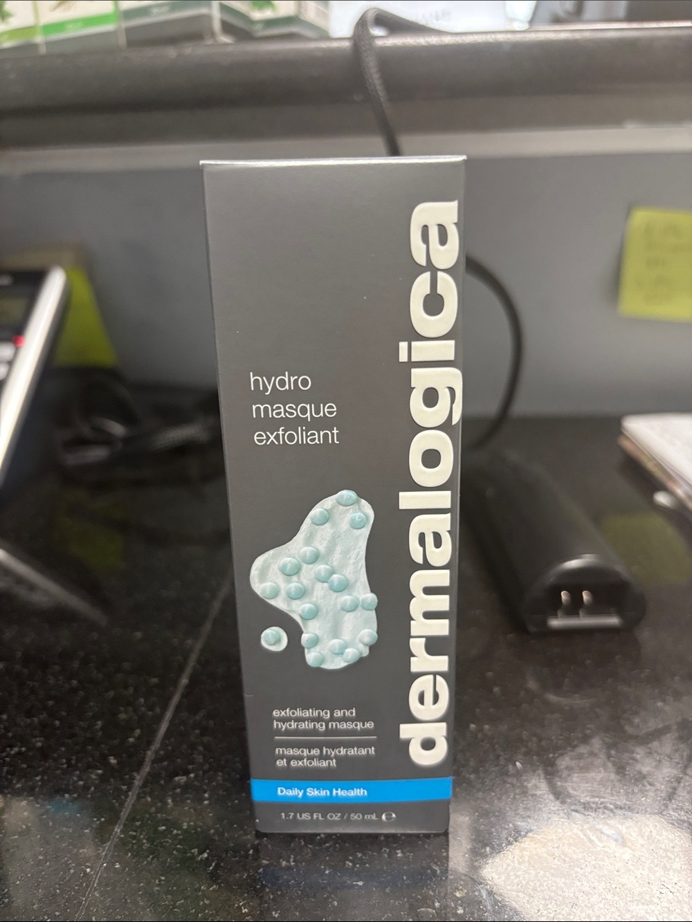 dermalogica Hydro Masque Exfoliant – Gray with Blue Accents